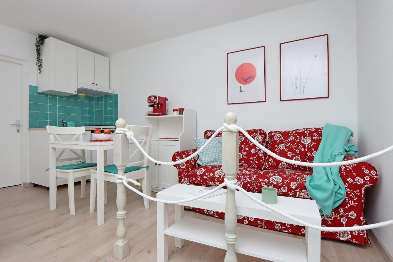 Sha La La - Charming, Unique Studio In A Historic Building Next To A Castle, Wifi, Smart Tv, Washer-Dryer Bakar Exteriör bild
