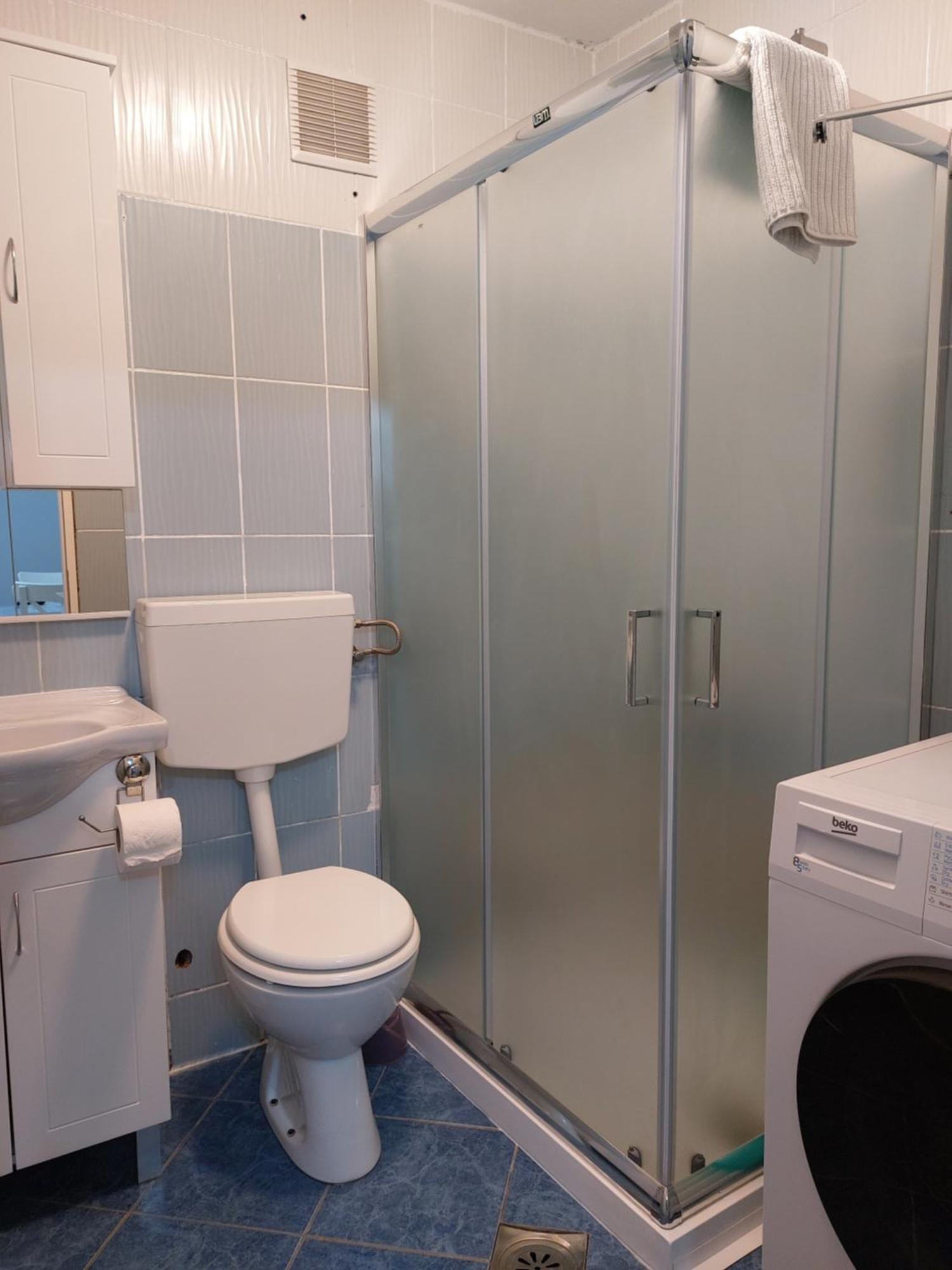 Sha La La - Charming, Unique Studio In A Historic Building Next To A Castle, Wifi, Smart Tv, Washer-Dryer Bakar Exteriör bild